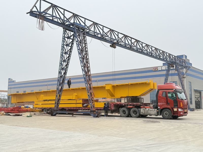 歐式包廂雙主梁門式起重機 MG30/5t-22m 制作完成 裝車發出